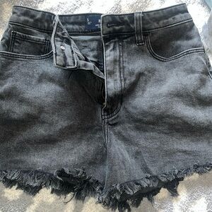 Hollister Ultra high rise mom shorts 3inch
